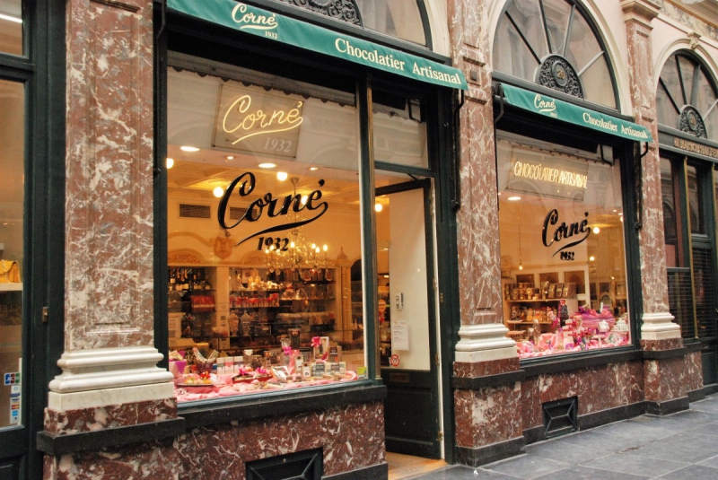 chocolaterie-GARS-min_chocolate_chocolaterie_shop_luxury_chic_gallery_brussels_belgium-558146